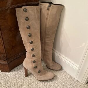 Juicy Couture Tan Heeled Boots